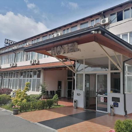 Hotel Slodes Belgrado Esterno foto