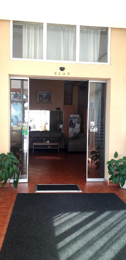 Hotel Slodes Belgrado Esterno foto