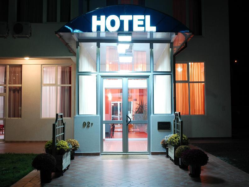 Hotel Slodes Belgrado Esterno foto