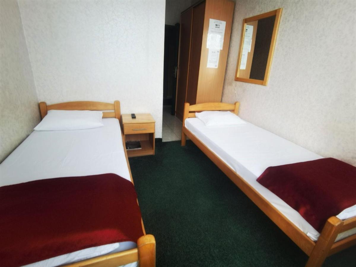 Hotel Slodes Belgrado Esterno foto