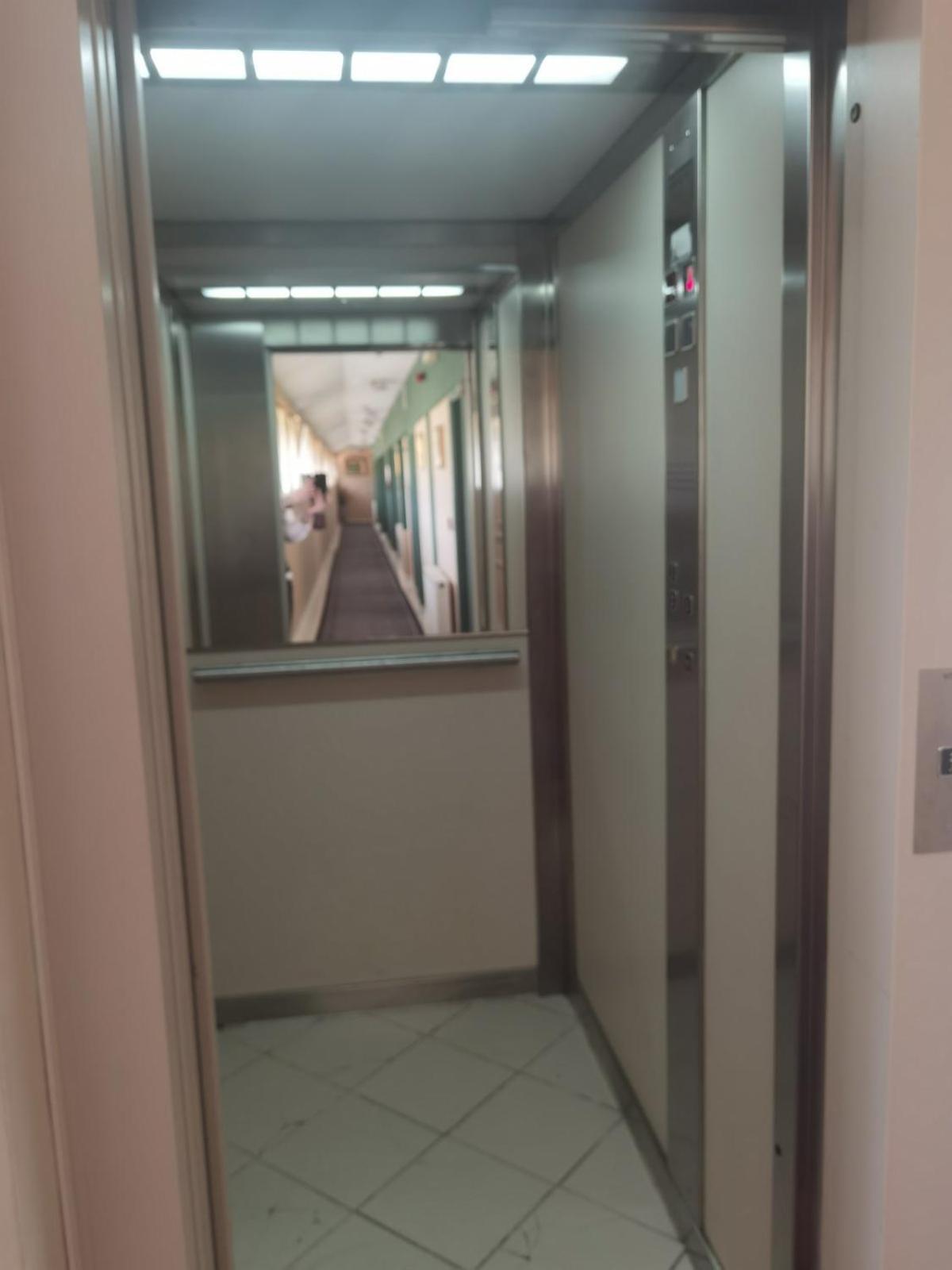 Hotel Slodes Belgrado Esterno foto