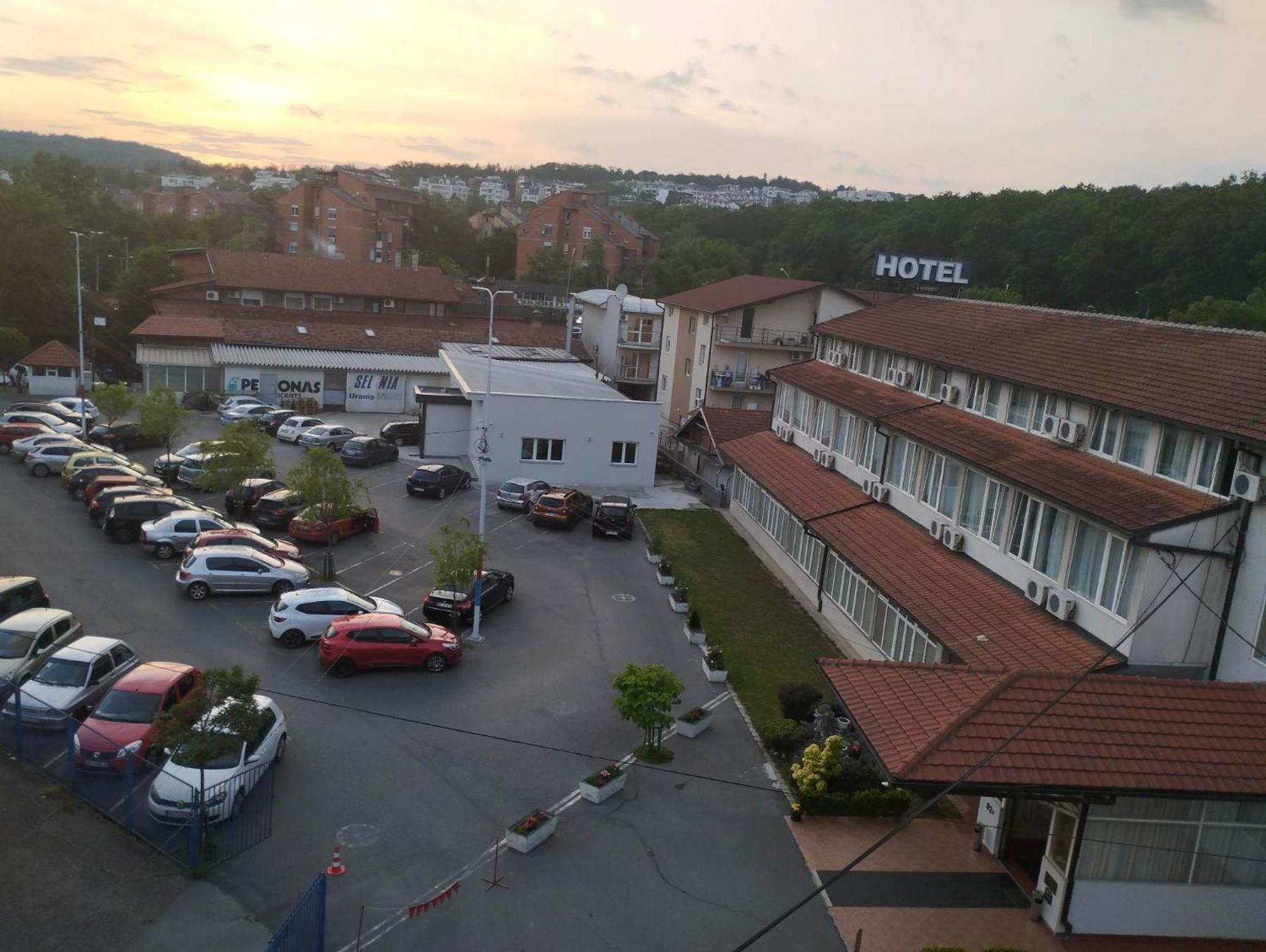 Hotel Slodes Belgrado Esterno foto